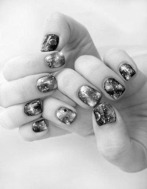 What are some good nail designs for short nails? photo 11