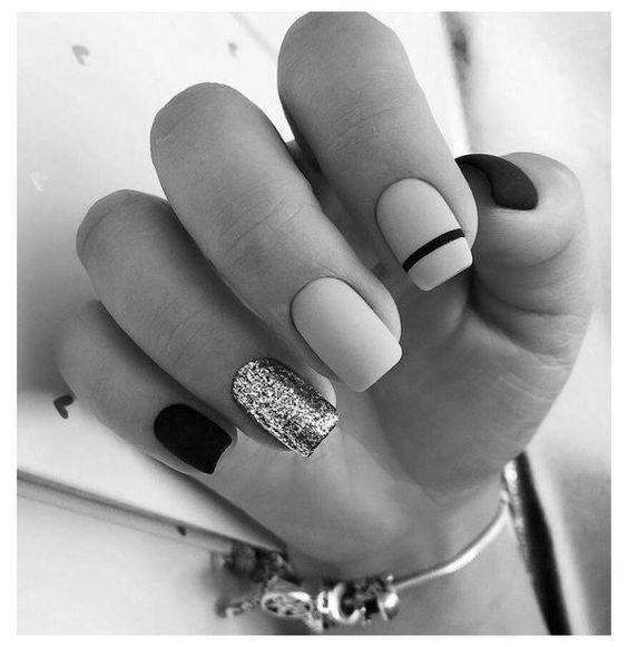 What are some good nail designs for short nails? photo 14