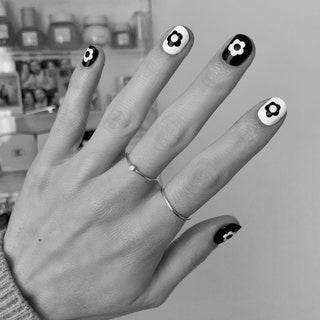 What are some of the best simple nail art designs? image 15