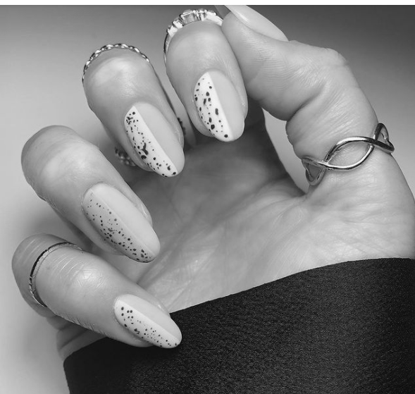 What are some of the best simple nail art designs? photo 2