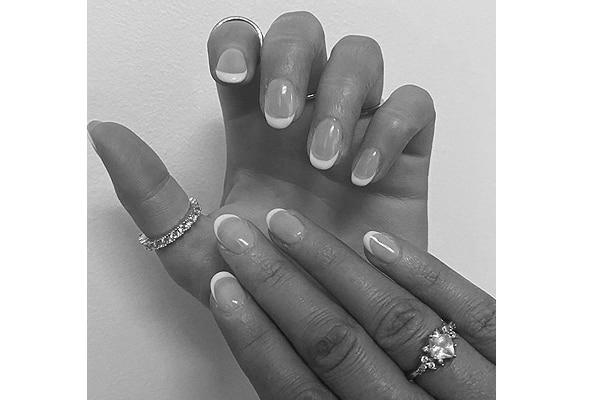 What are some tip for people learning how to do nail art? image 2