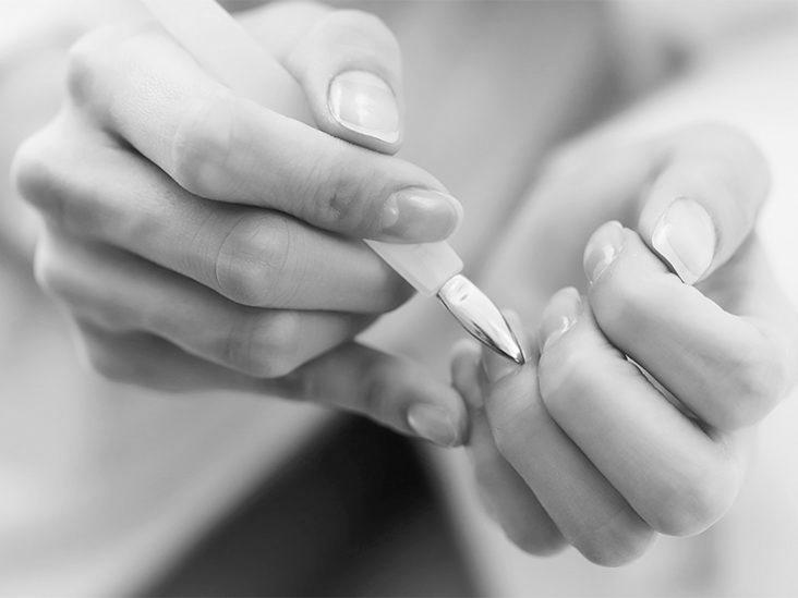 Is it ok for a guy to wear acrylic nails if he likes them? photo 10