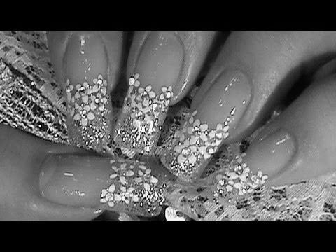 What are the latest nail art designs for a bride? photo 3
