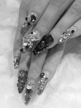 What is a good photo or image of nail art? photo 8