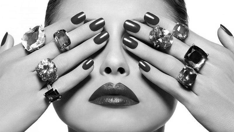 Can you file your nails after a gel manicure? image 7