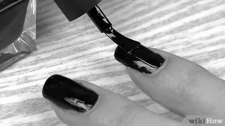 Can you put regular nail polish over gel polish? image 5