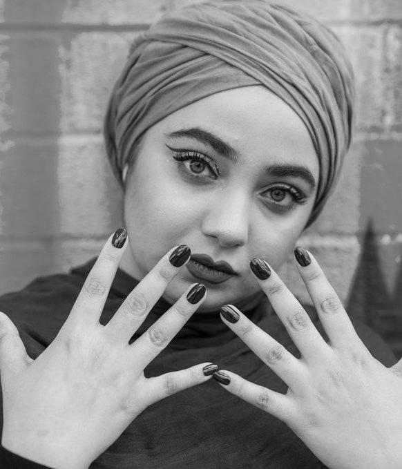 Is it permissible for a Muslim woman to wear artificial nails? image 5