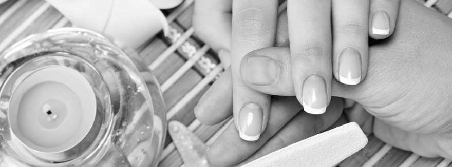 What are the best ways to protect healthy nails? image 9