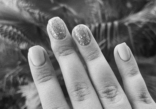 Are fingernail stickers bad for your nails? image 8