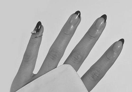 How do I prevent my nails from cracking? image 0