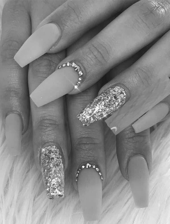 What do you do to enhance the beauty of nails? photo 0