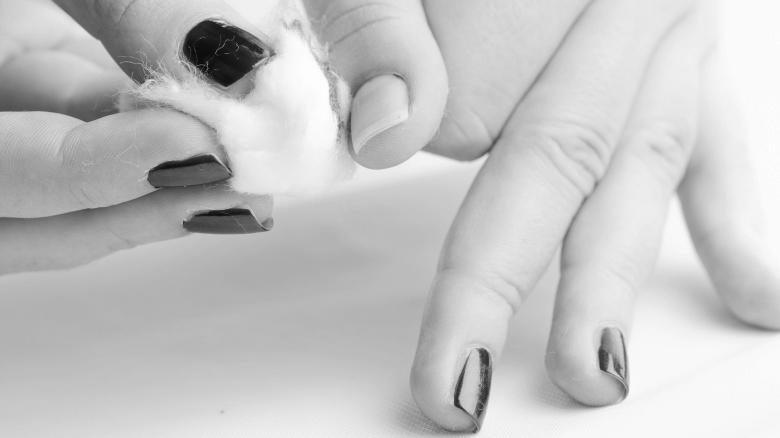Can nail polish damage your fingernails? photo 10