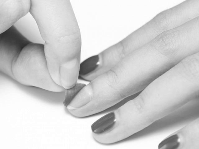 Why do gel nails peel off? image 4