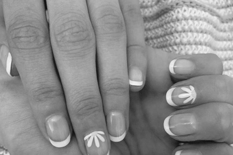 How can I make a French manicure on natural nails? image 6