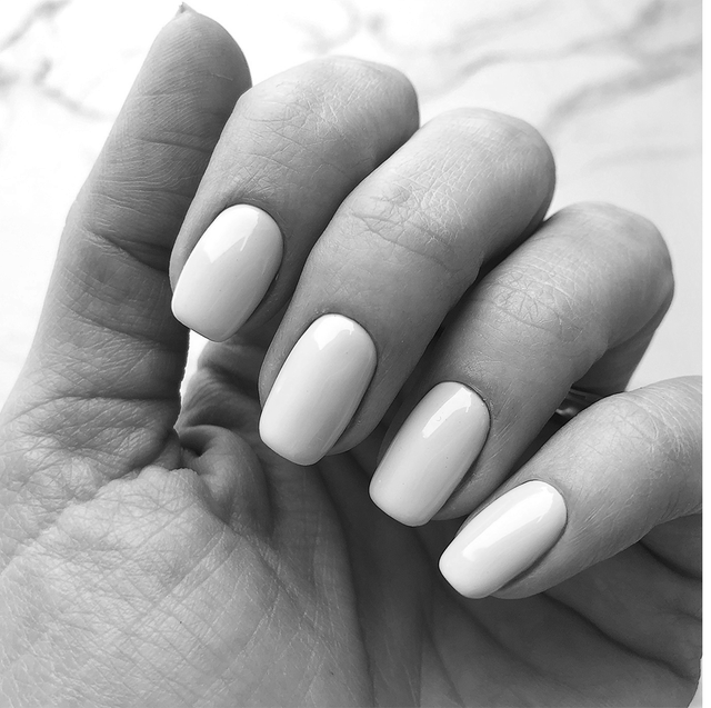 What is the best length for natural fingernails? image 1